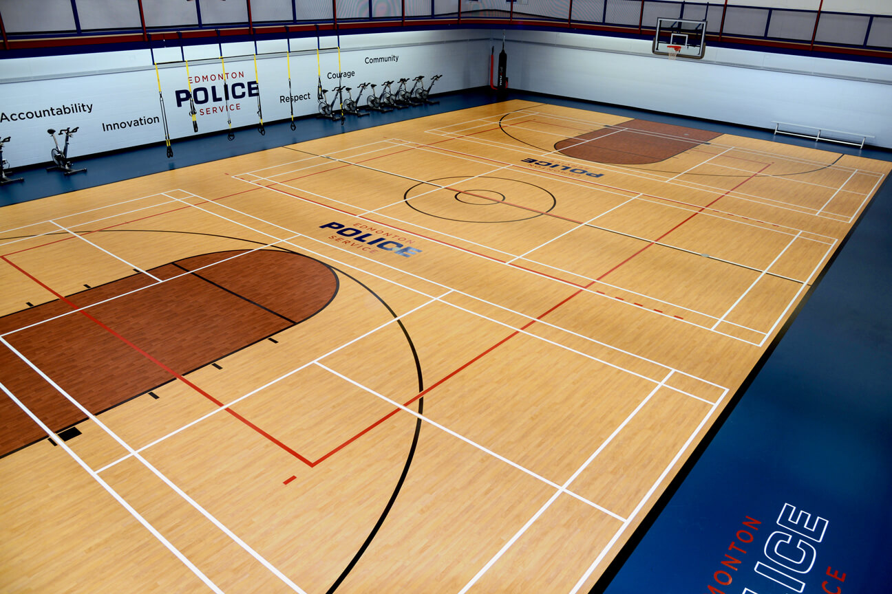 Plancher de gymnase Kinesport au service de police Edmonton (Edmonton, Alberta)