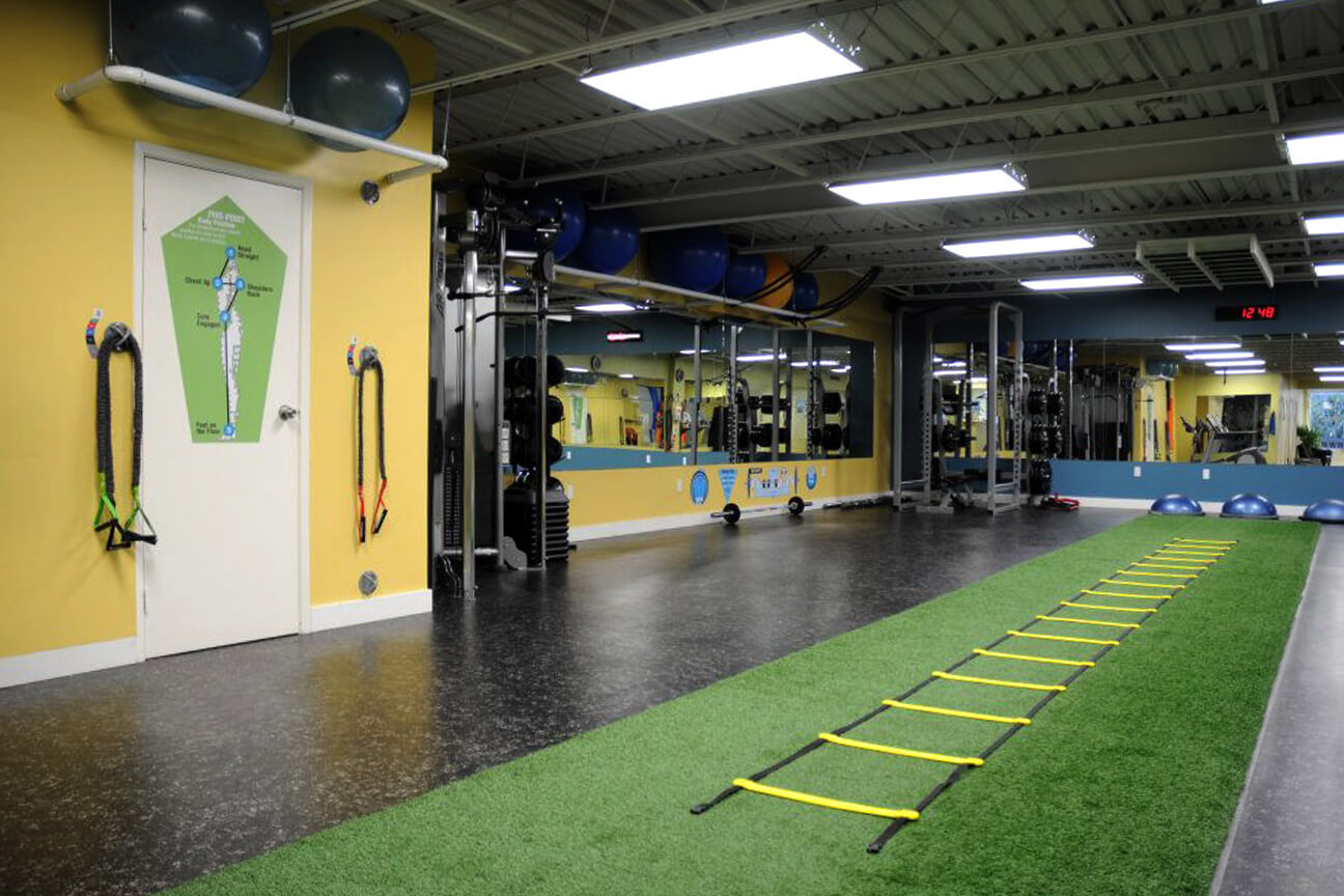 Gym synthetic turf TurfLink TL60 and Deko rubber at the Motion Room (Toronto, Ontario)