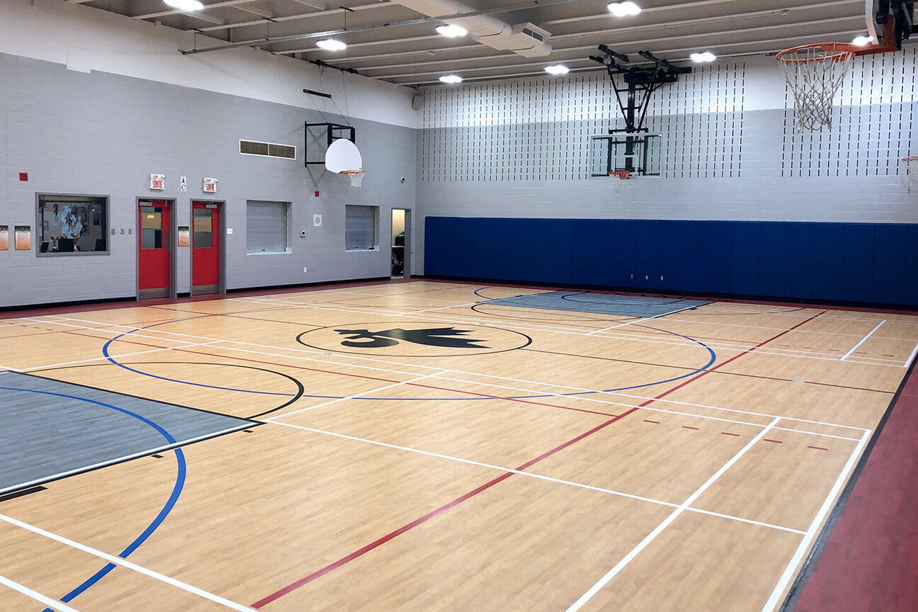 Omnisports gymnasium at Notre-Dame de Sion bilingual school (Montreal, Quebec)