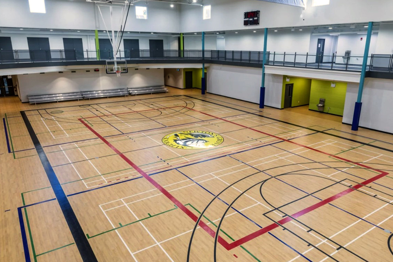Plancher de gymnase Omnisports à l'école privée Newton's Grove (Mississauga, Ontario)