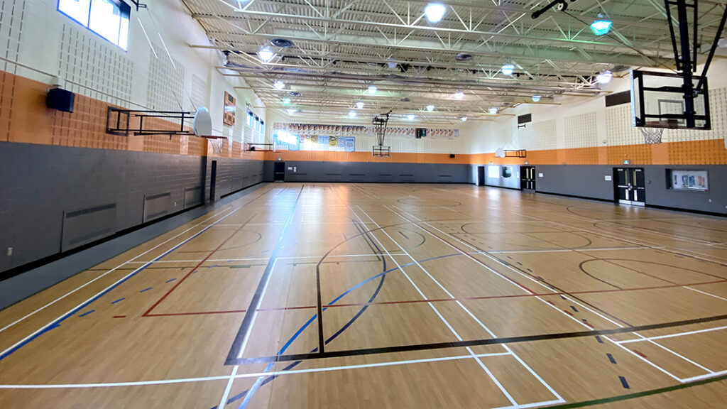 École Évangéline avec plancher sportif Omnisports
